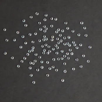 Swarovski-Straßsteine – Crystal Iris.