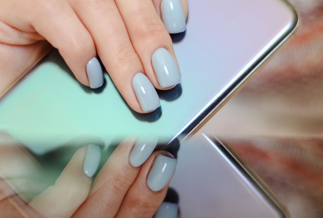 Mehr über den Artikel erfahren Schulungen Nageldesign